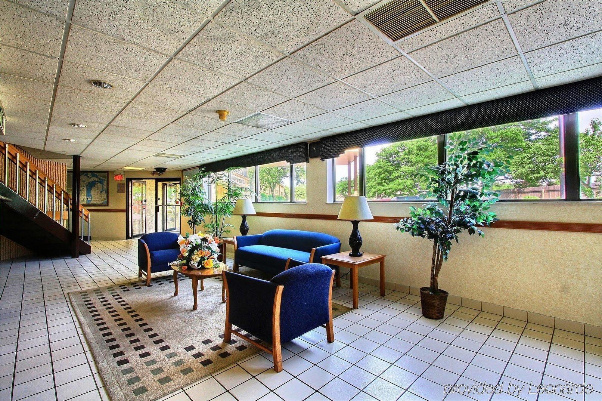 Days Inn & Suites By Wyndham Madison Heights Mi Interno foto
